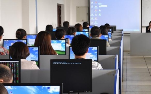 大连成人高考报考需要什么条件?